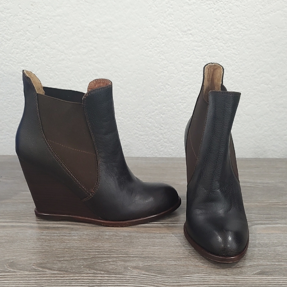 Corso Como Genuine Leather High Wedge Heel Ankle Boots 6 Booties Dark Brown